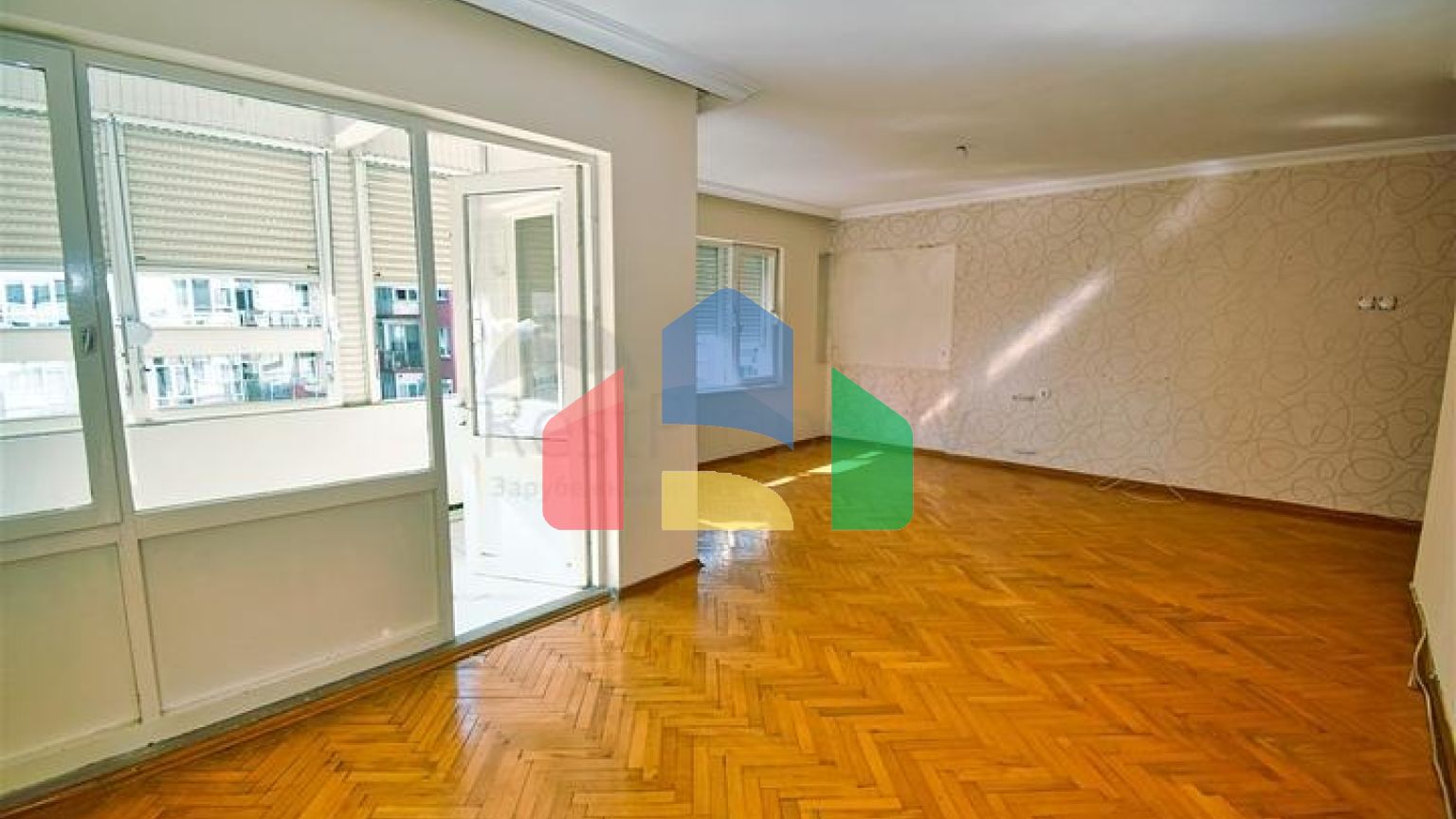 Квартира планування 3 + 1 в центрі міста Анталія