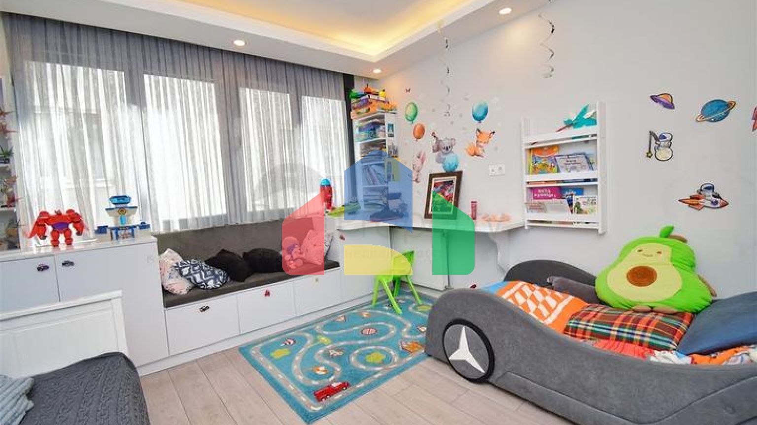 Квартира планування 3 + 1 в мікрорайоні Генчлік - Анталія