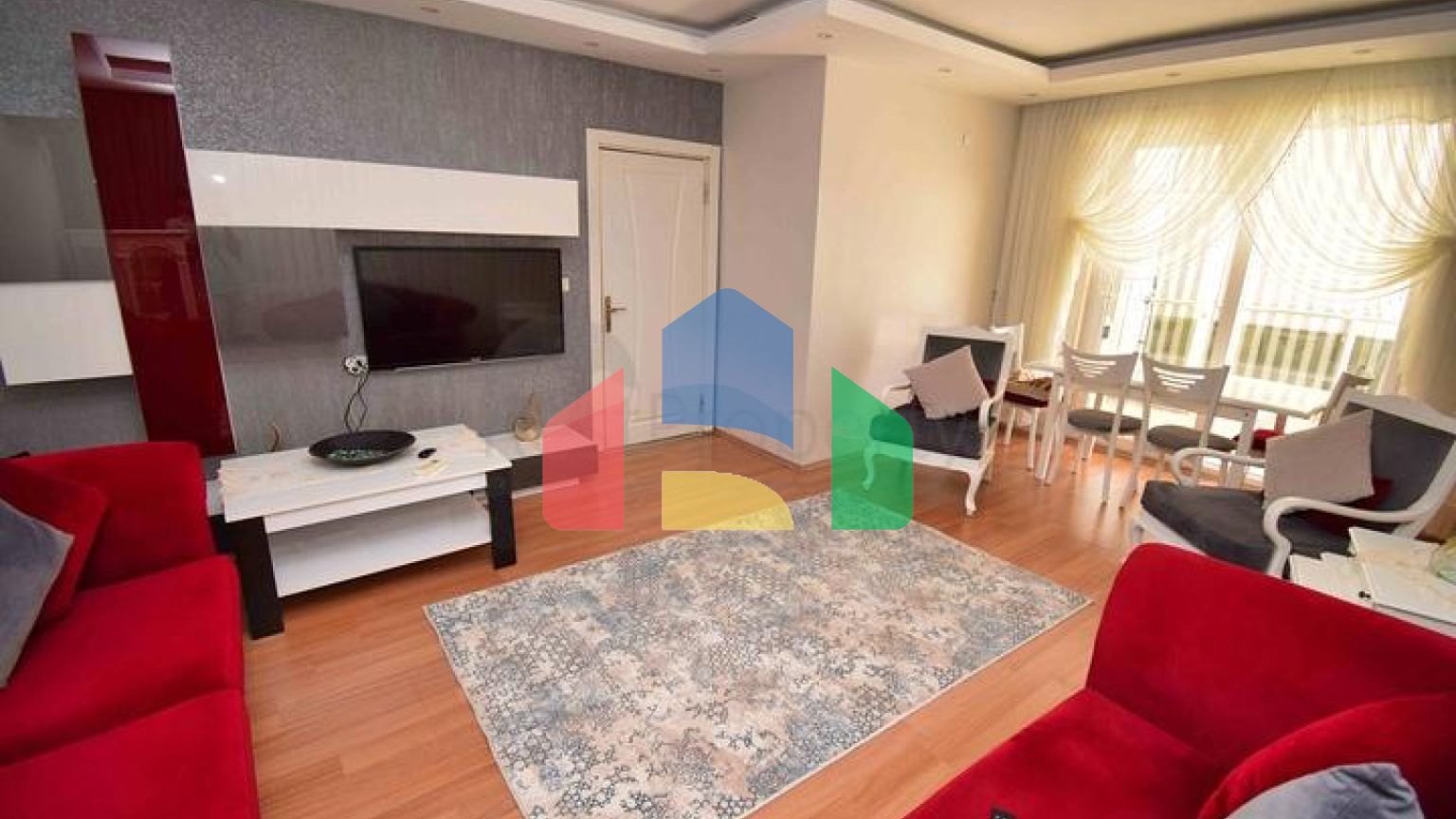 Квартира планування 5 + 2 дуплекс в центрі міста Анталія