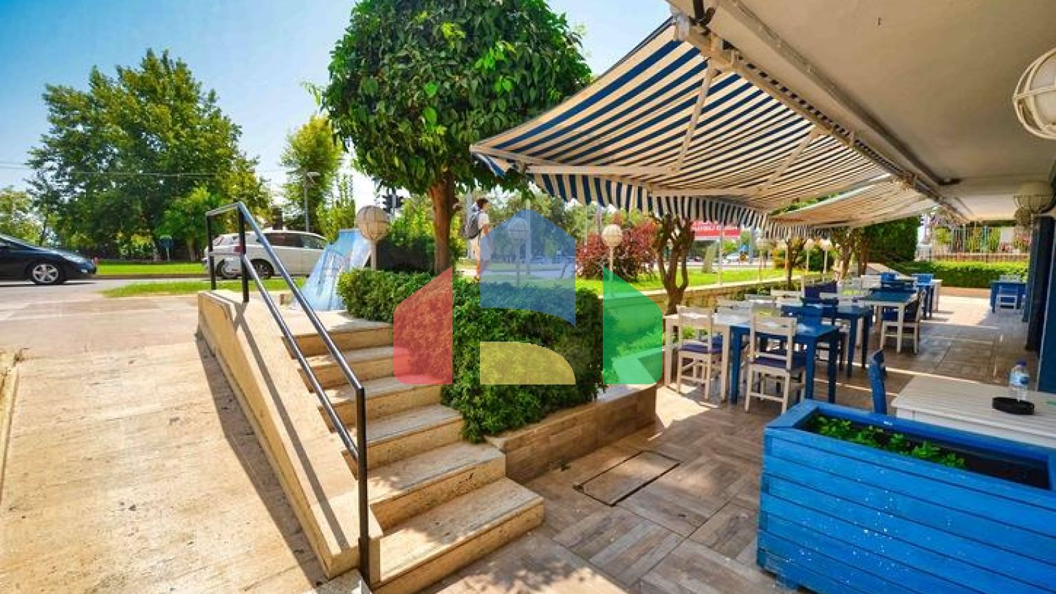 Квартира планування 4 + 1 в мікрорайоні Бахчеліевлер - Анталія