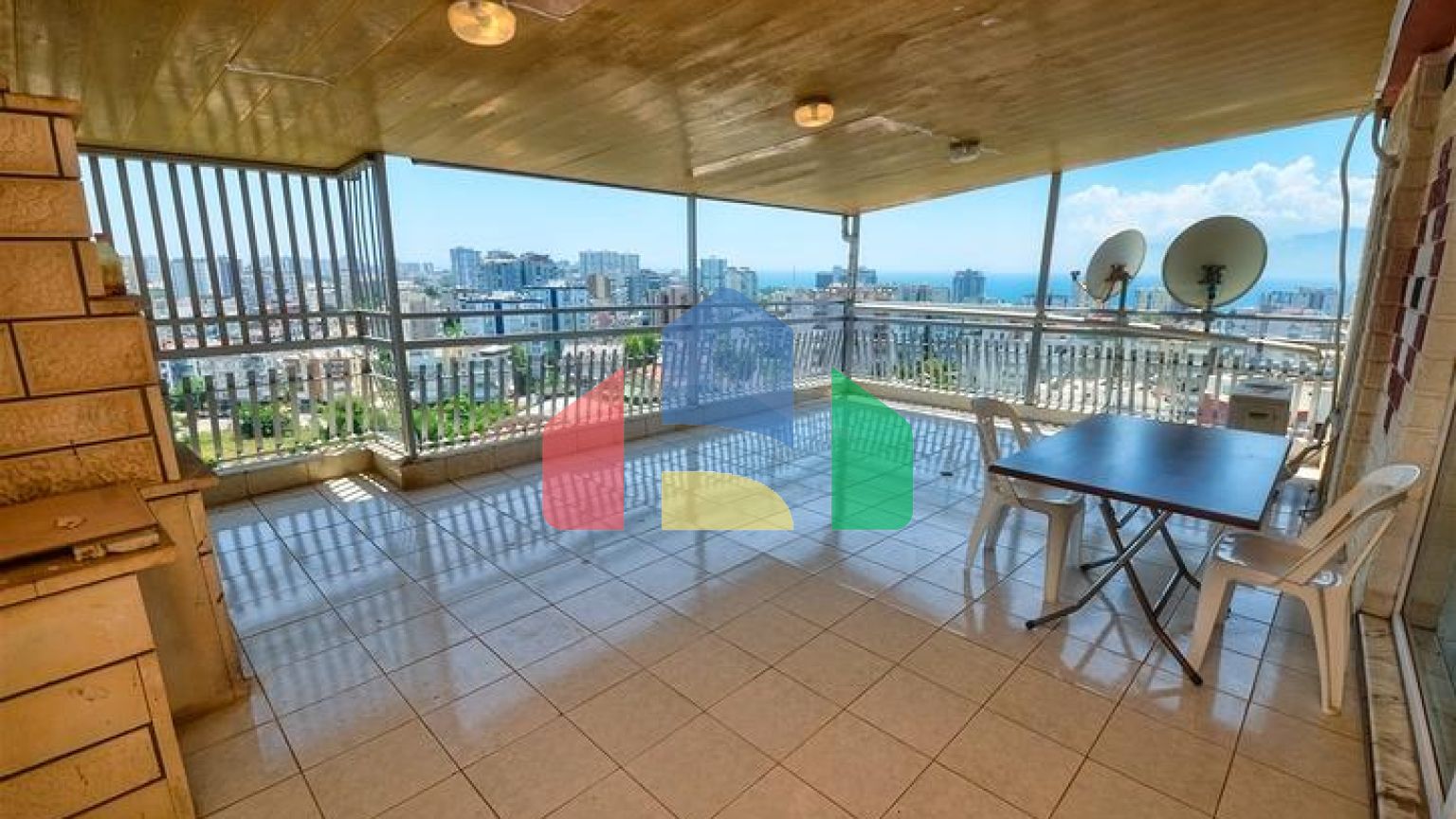 Квартира планування 5 + 2 в районі Єшильбахче - Анталія