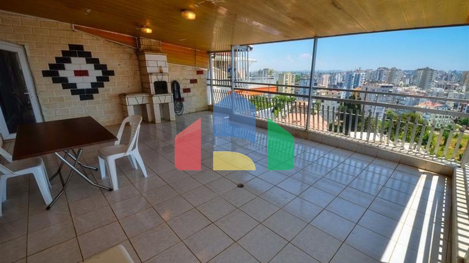 Квартира планування 5 + 2 в районі Єшильбахче - Анталія