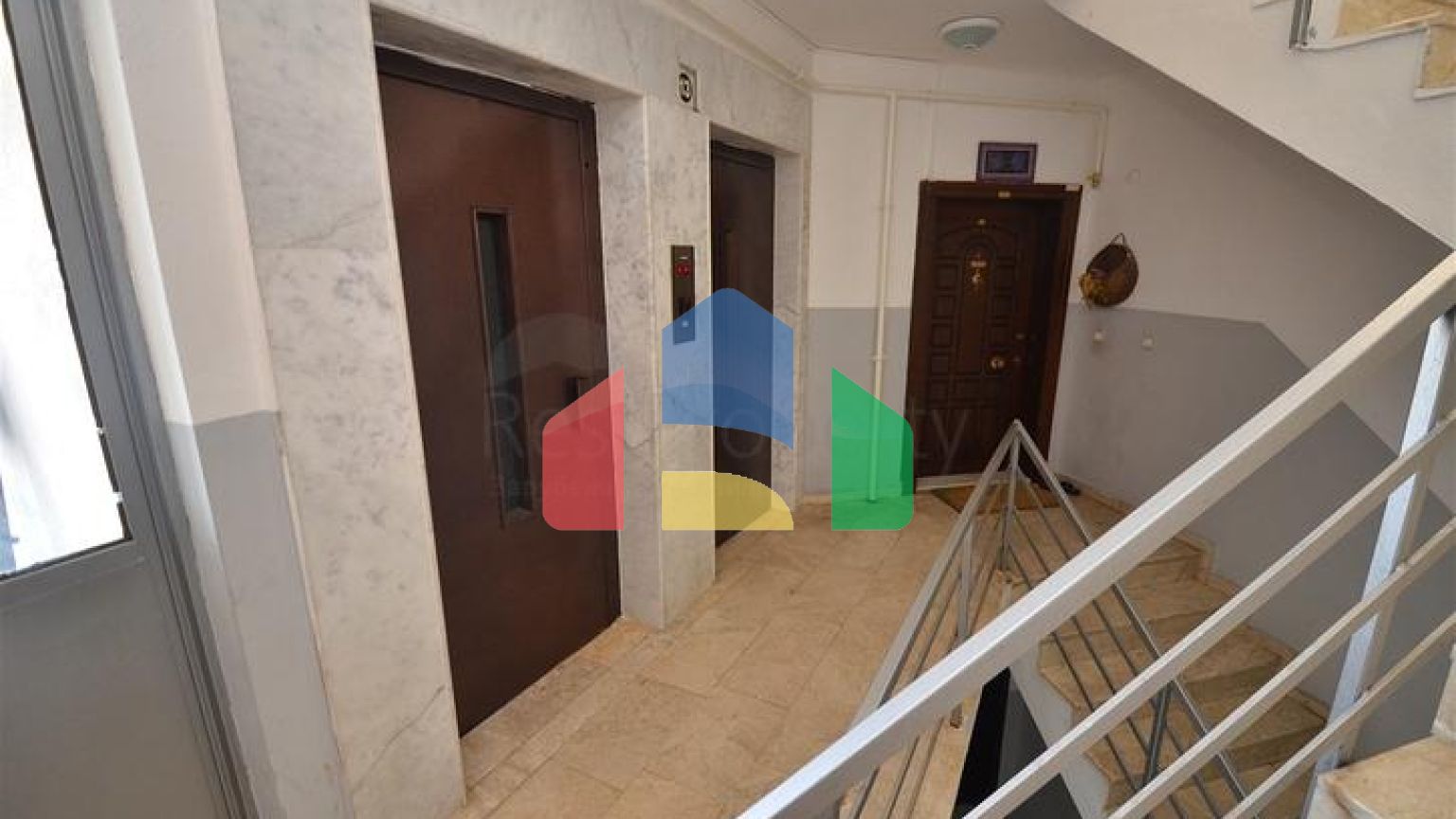 Квартира планування 5 + 2 в районі Єшильбахче - Анталія