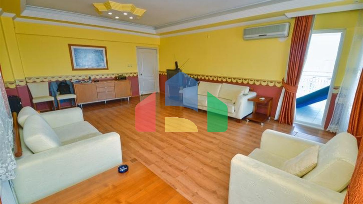 Квартира планування 5 + 2 в районі Єшильбахче - Анталія