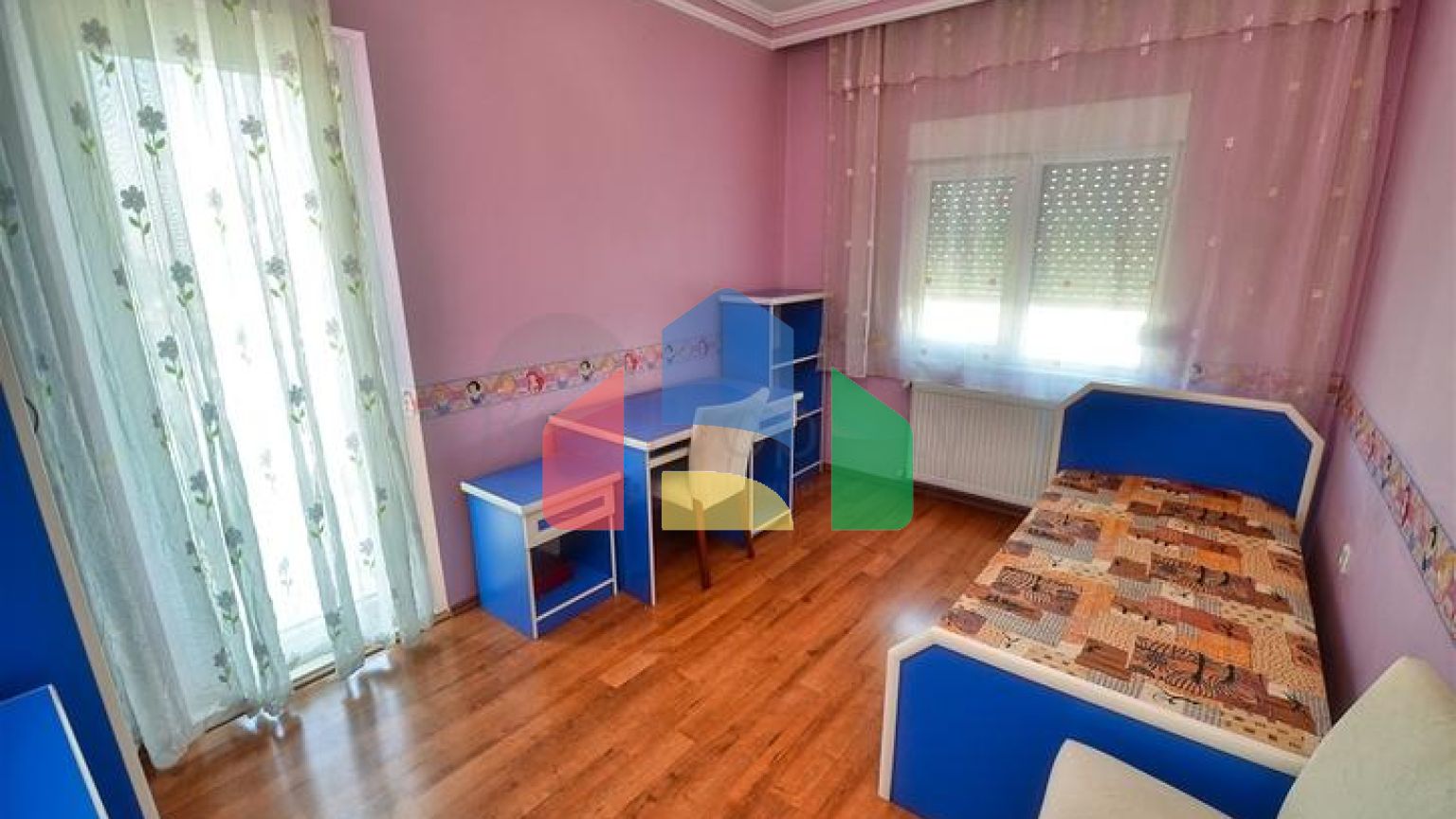 Квартира планування 5 + 2 в районі Єшильбахче - Анталія