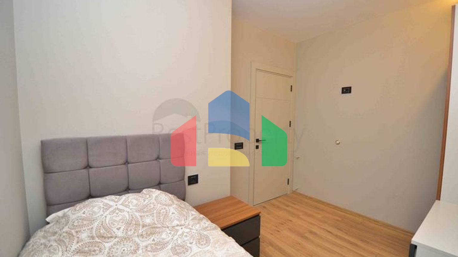 Квартири планування 4 + 1 в центрі міста Анталія