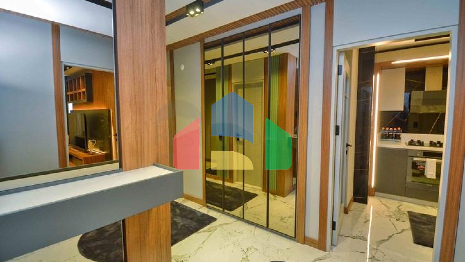 Квартири планування 4 + 1 в центрі міста Анталія