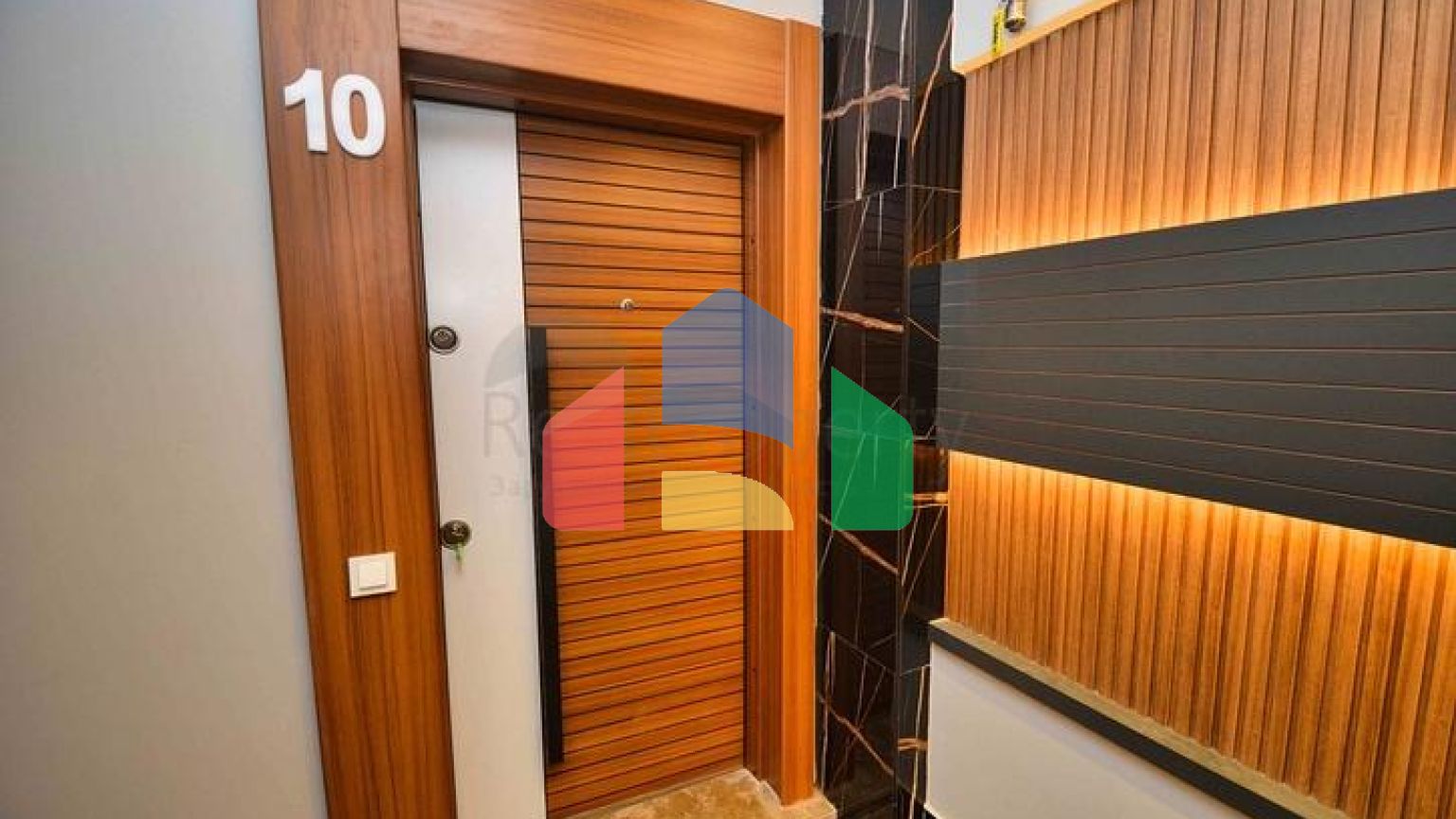 Квартири планування 4 + 1 в центрі міста Анталія