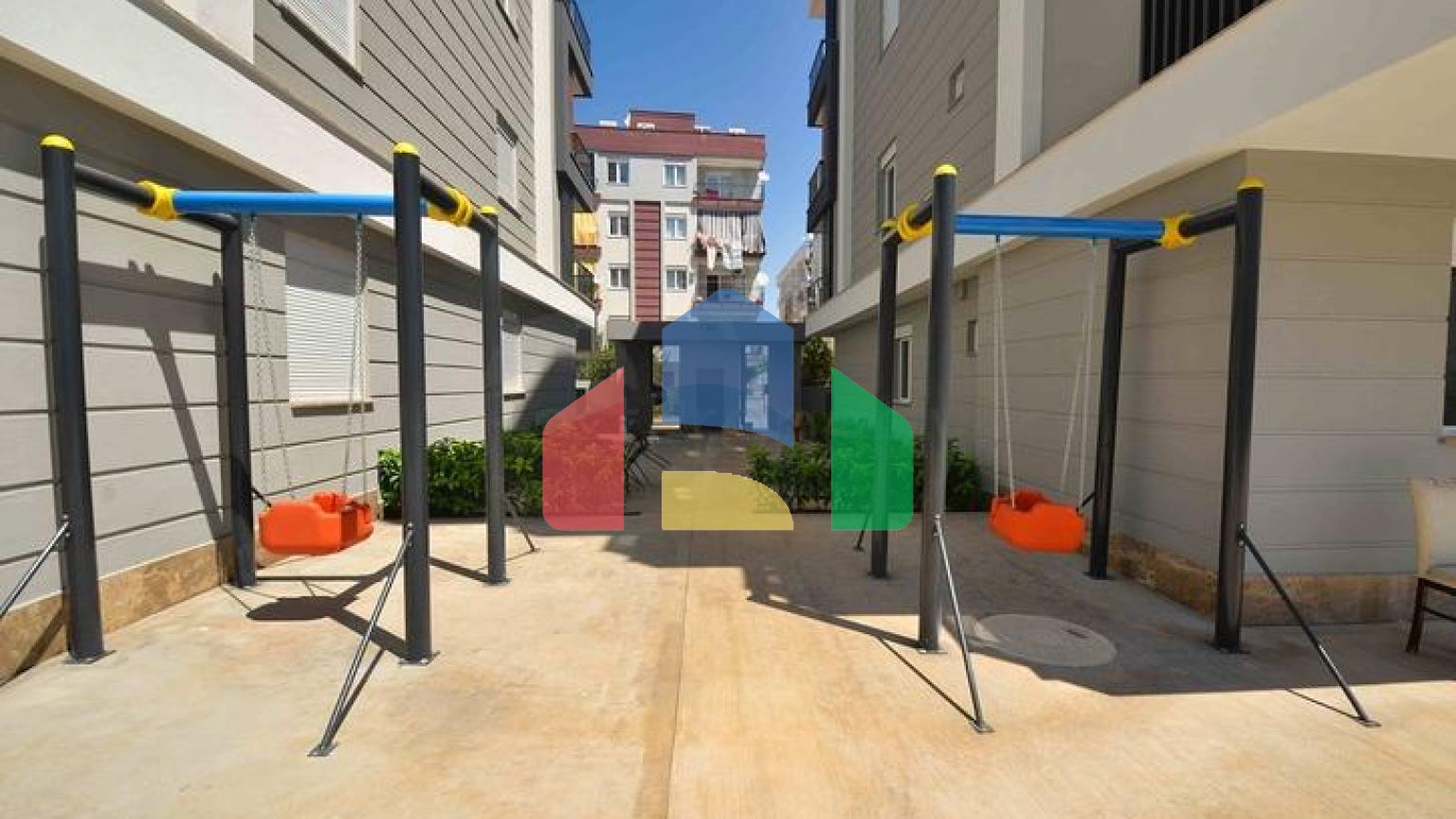 Квартири планування 4 + 1 в центрі міста Анталія