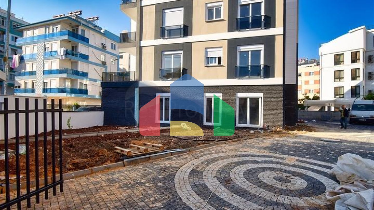 Квартири планування 1 + 1 і 2 + 1 в центрі міста Анталія