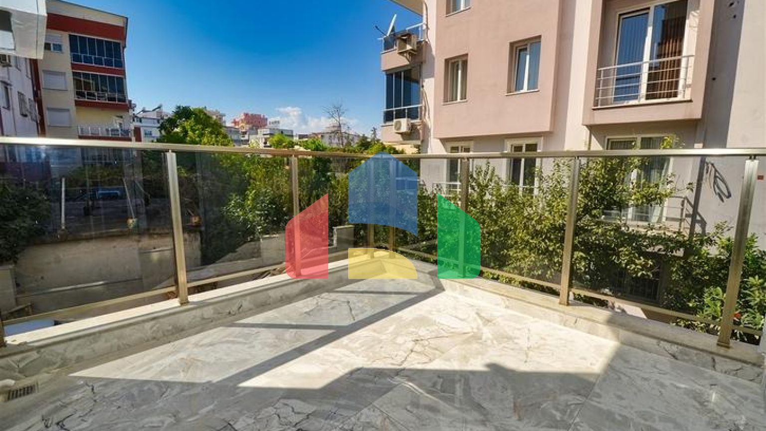 Інвестиційний проект в центрі міста Анталія