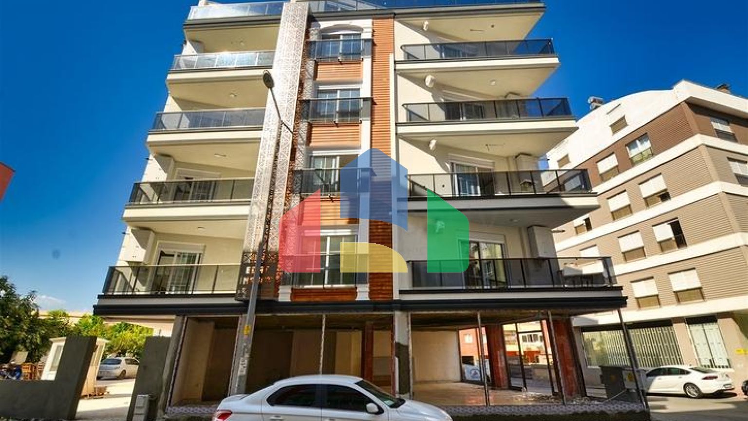 Інвестиційний проект в центрі міста Анталія