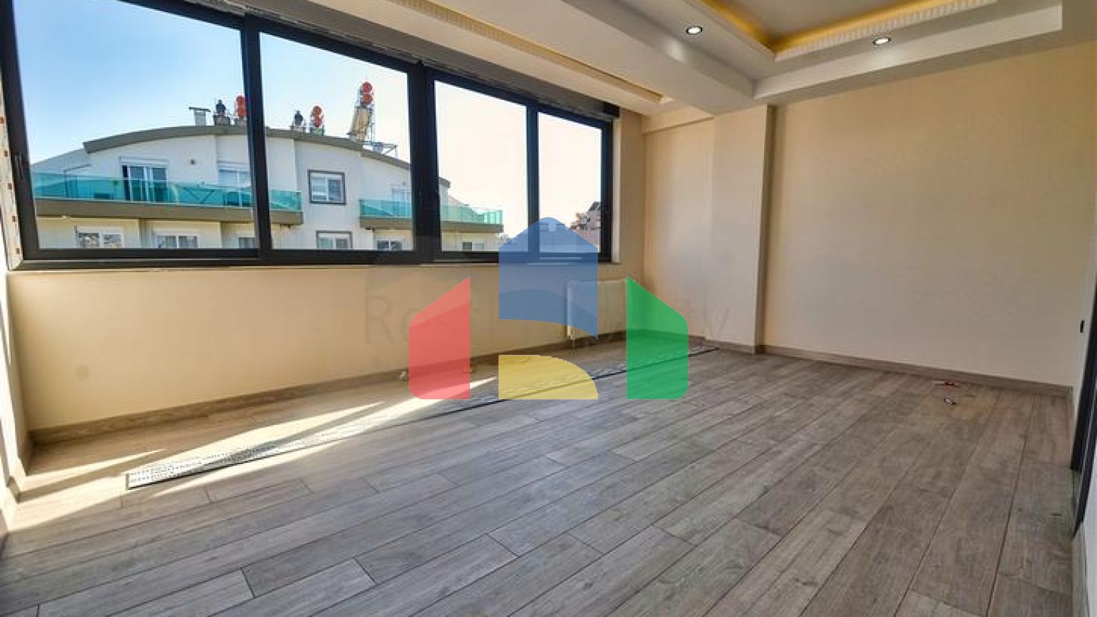 Квартиры планировки 6+1 в центре города Анталия