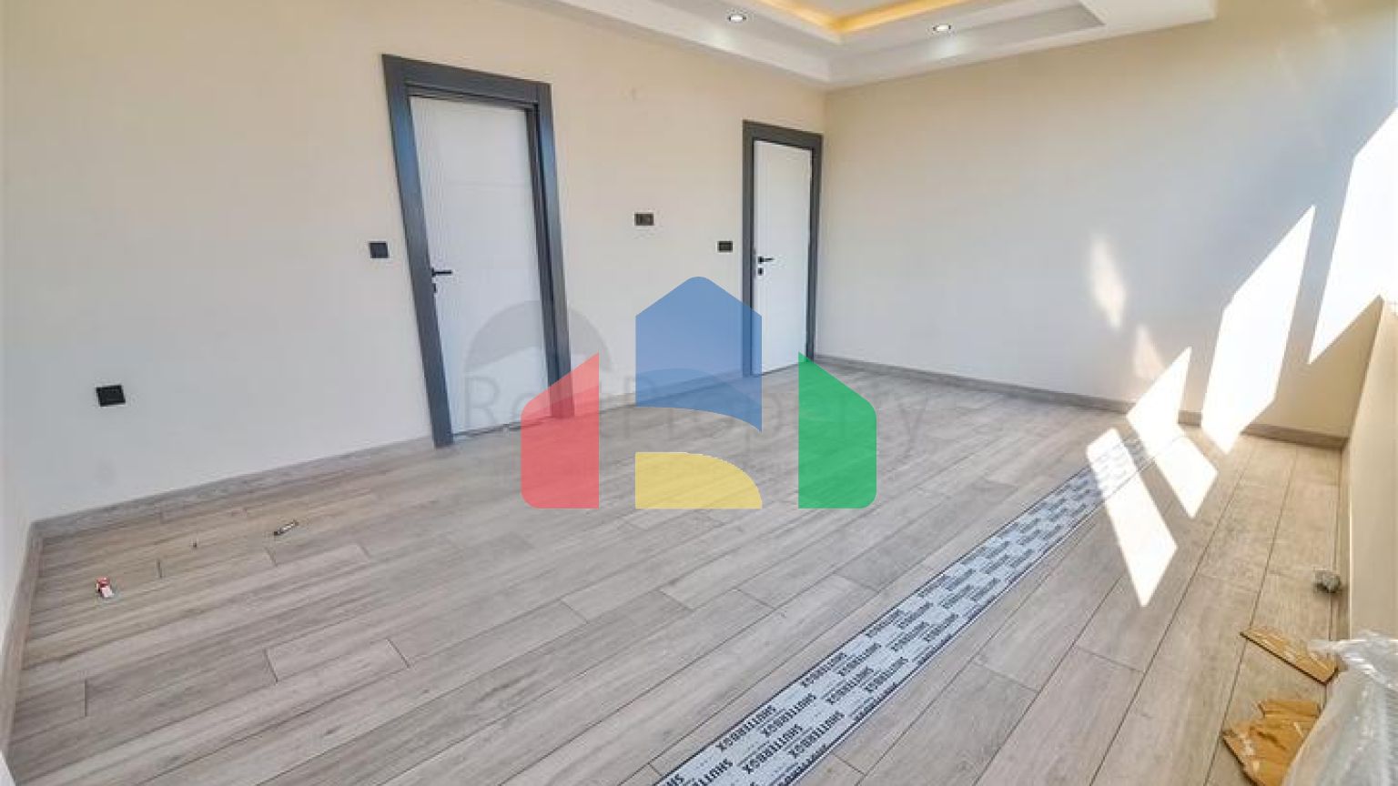 Квартиры планировки 6+1 в центре города Анталия