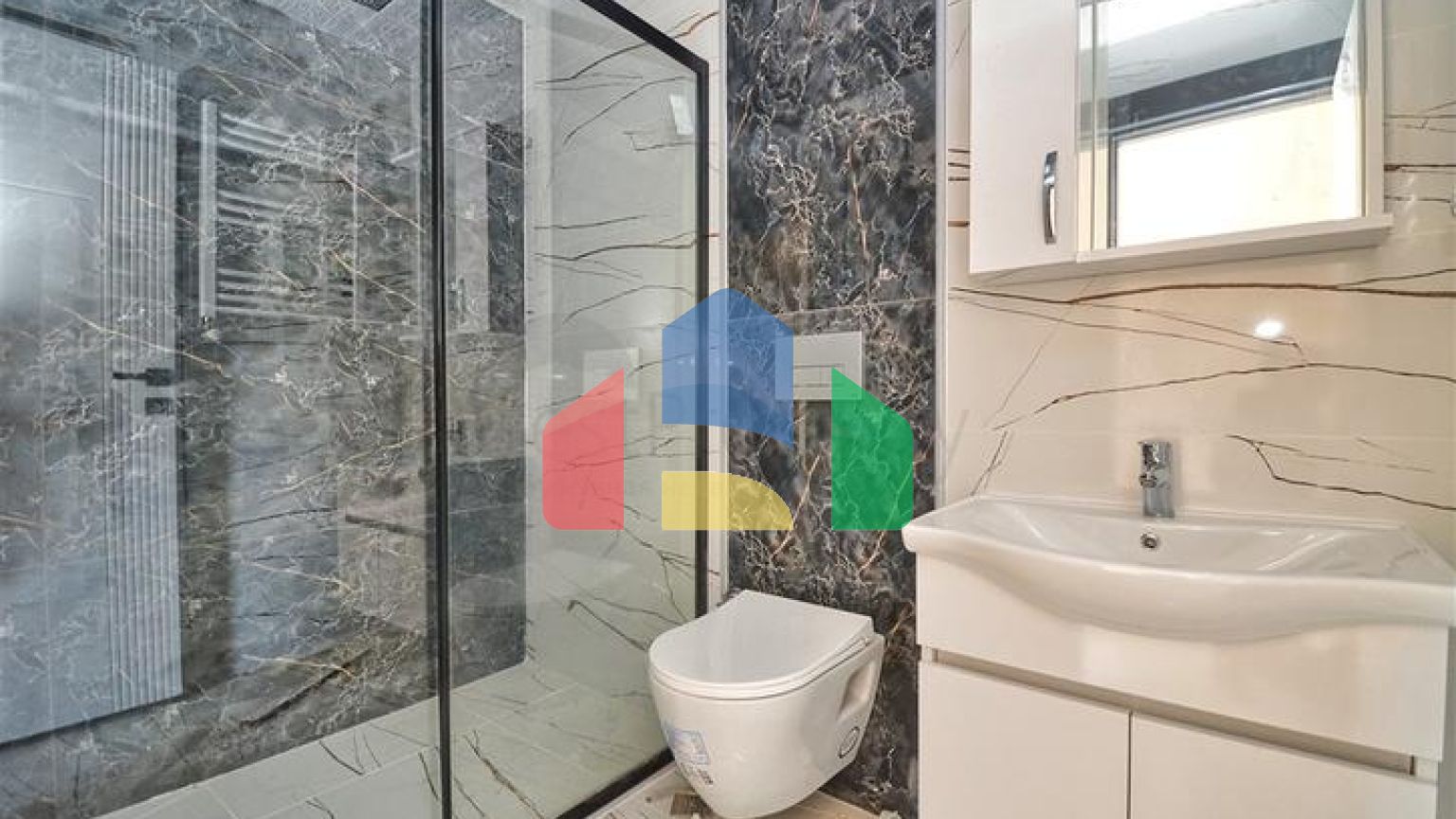 Квартиры планировки 6+1 в центре города Анталия