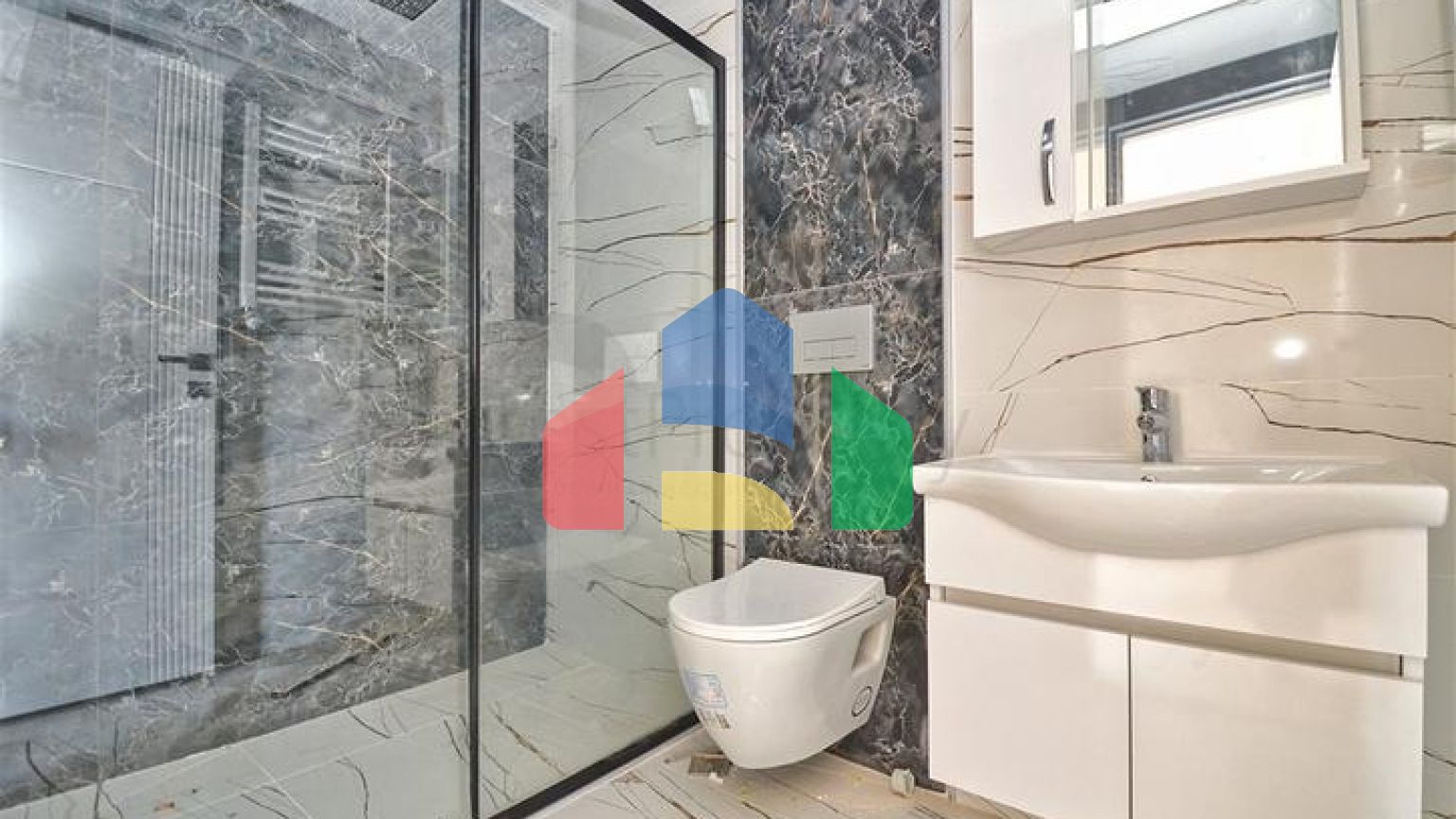 Квартиры планировки 6+1 в центре города Анталия