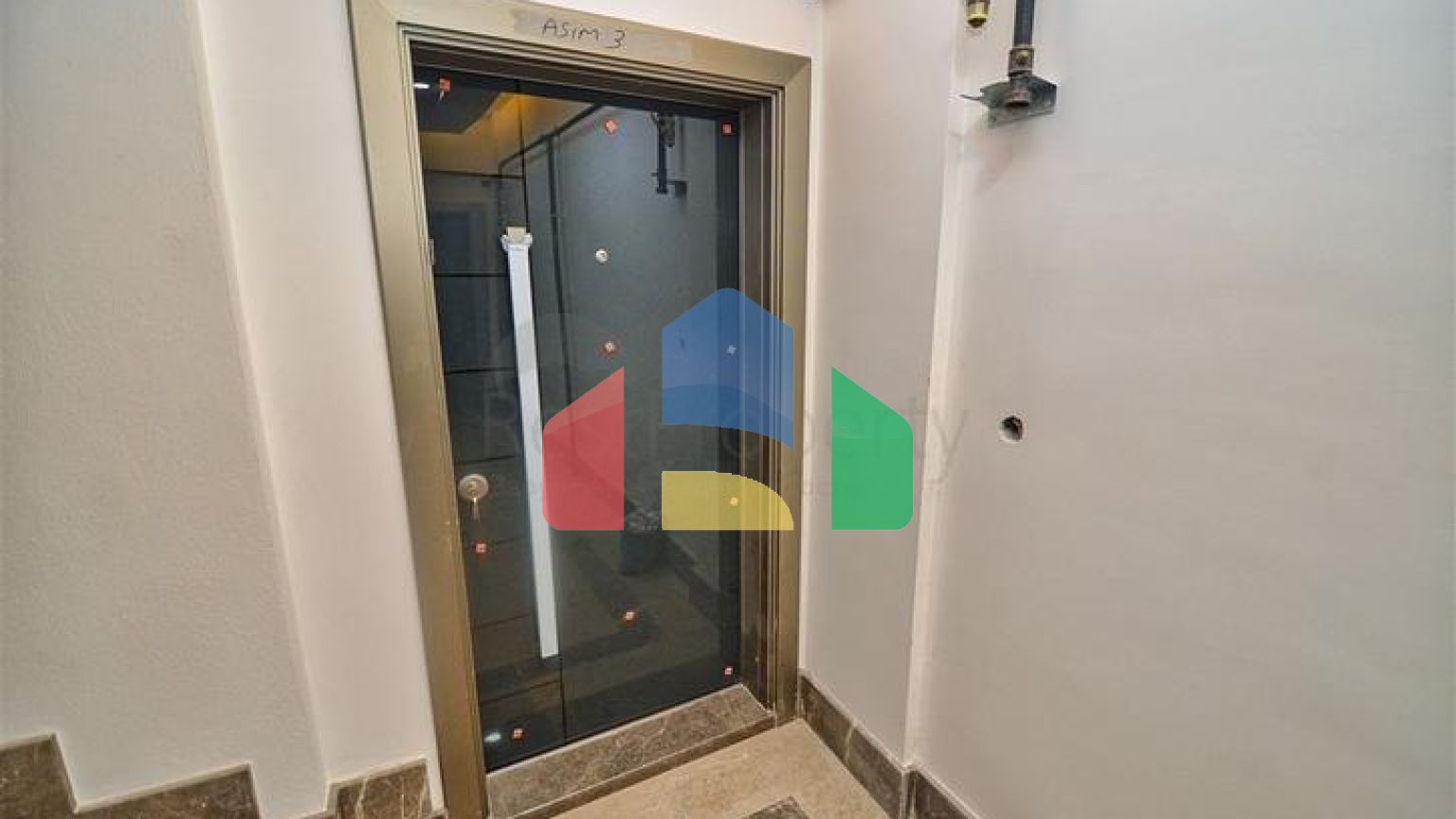 Квартиры планировки 6+1 в центре города Анталия