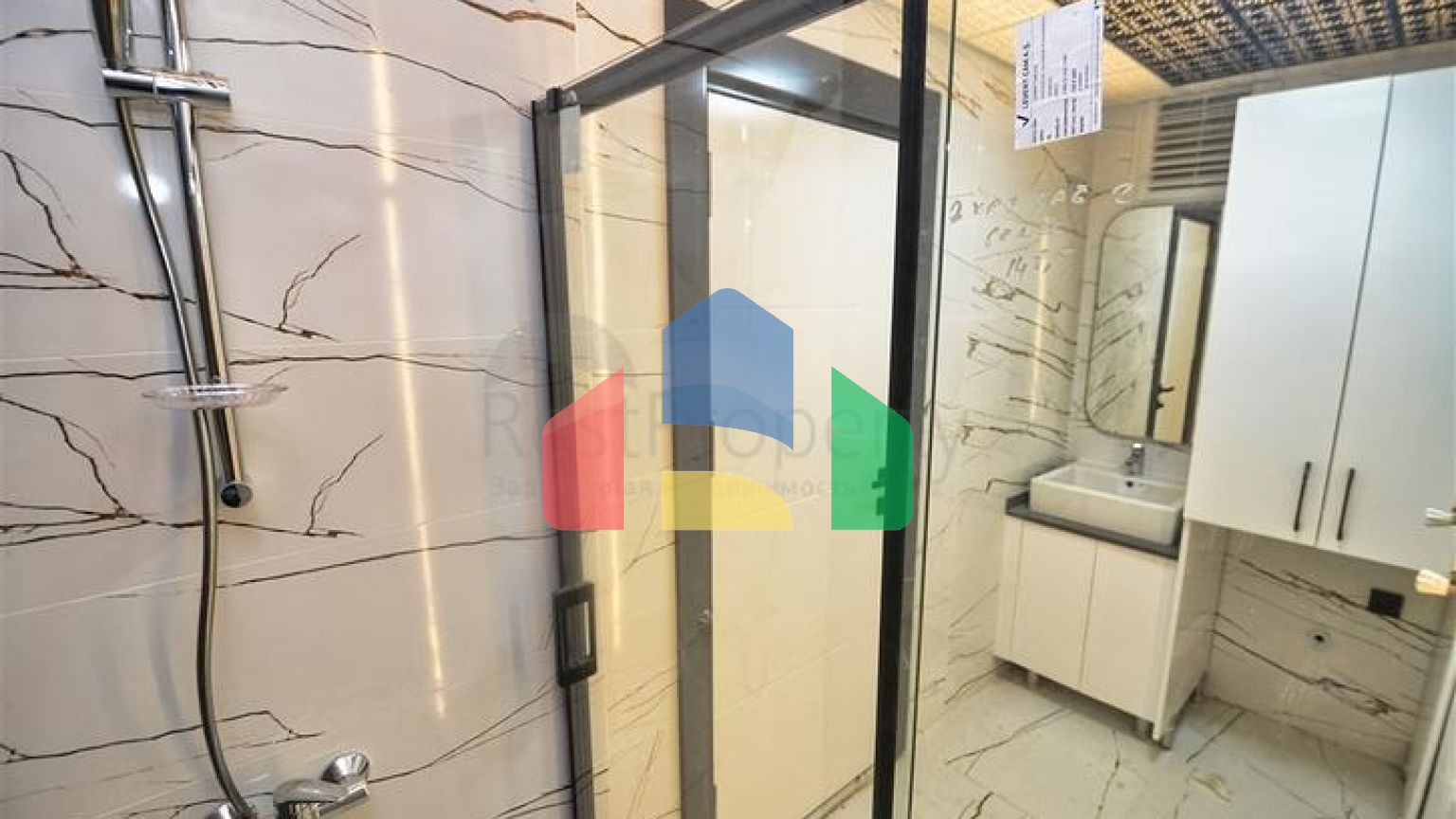 Квартиры планировки 6+1 в центре города Анталия