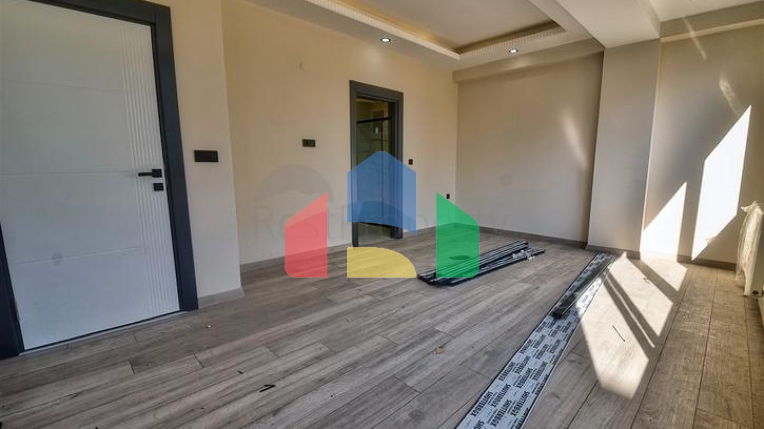 Квартиры планировки 6+1 в центре города Анталия