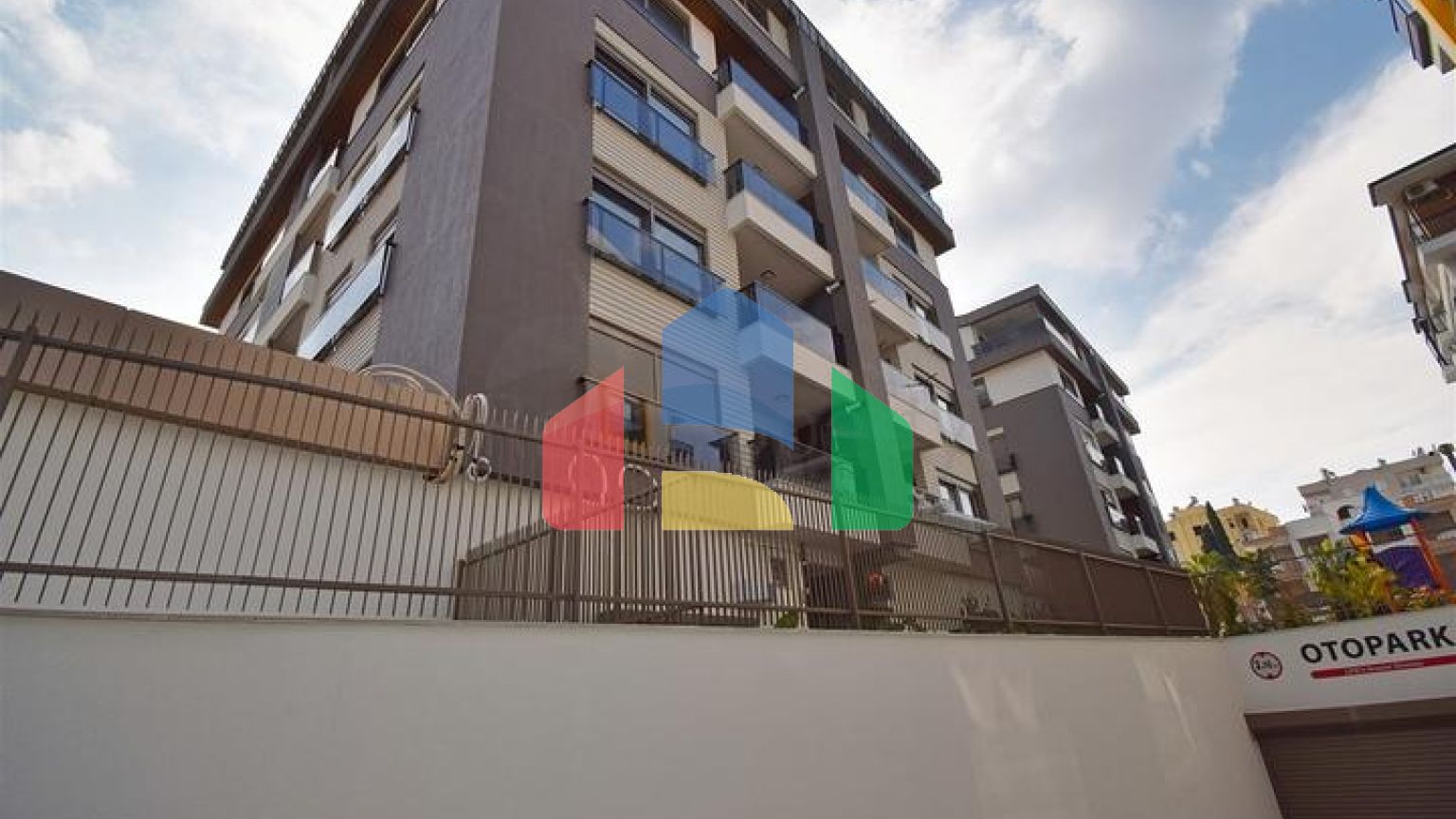 Квартири планування 4 + 1 в мікрорайоні Кизилтопрак - Анталія