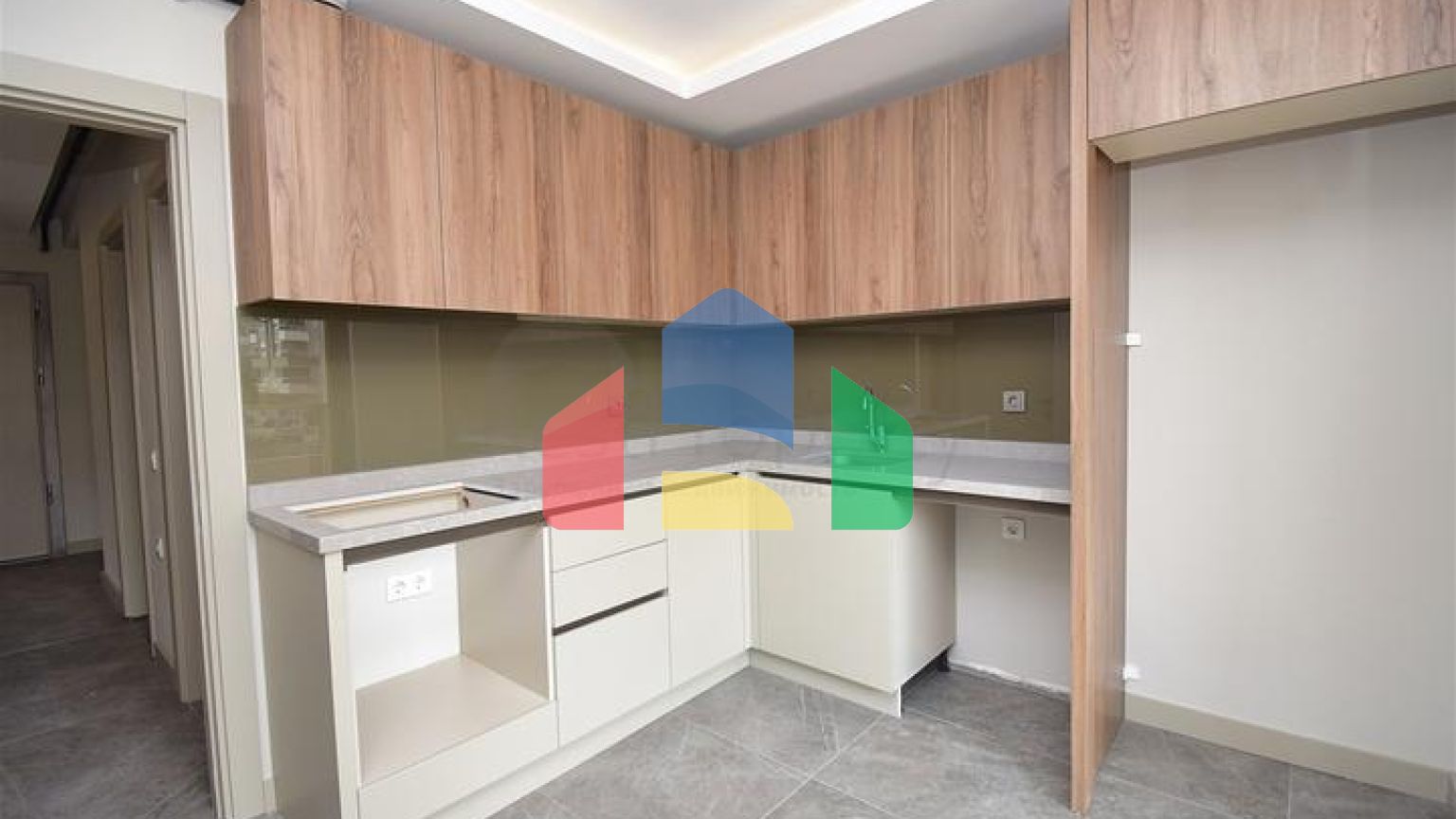 Квартири планування 4 + 1 в мікрорайоні Кизилтопрак - Анталія