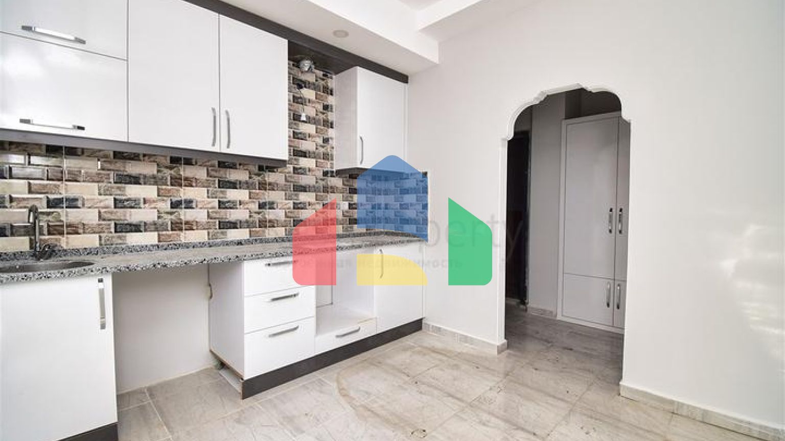 Квартиры планировки 2+1 в центре города Анталия