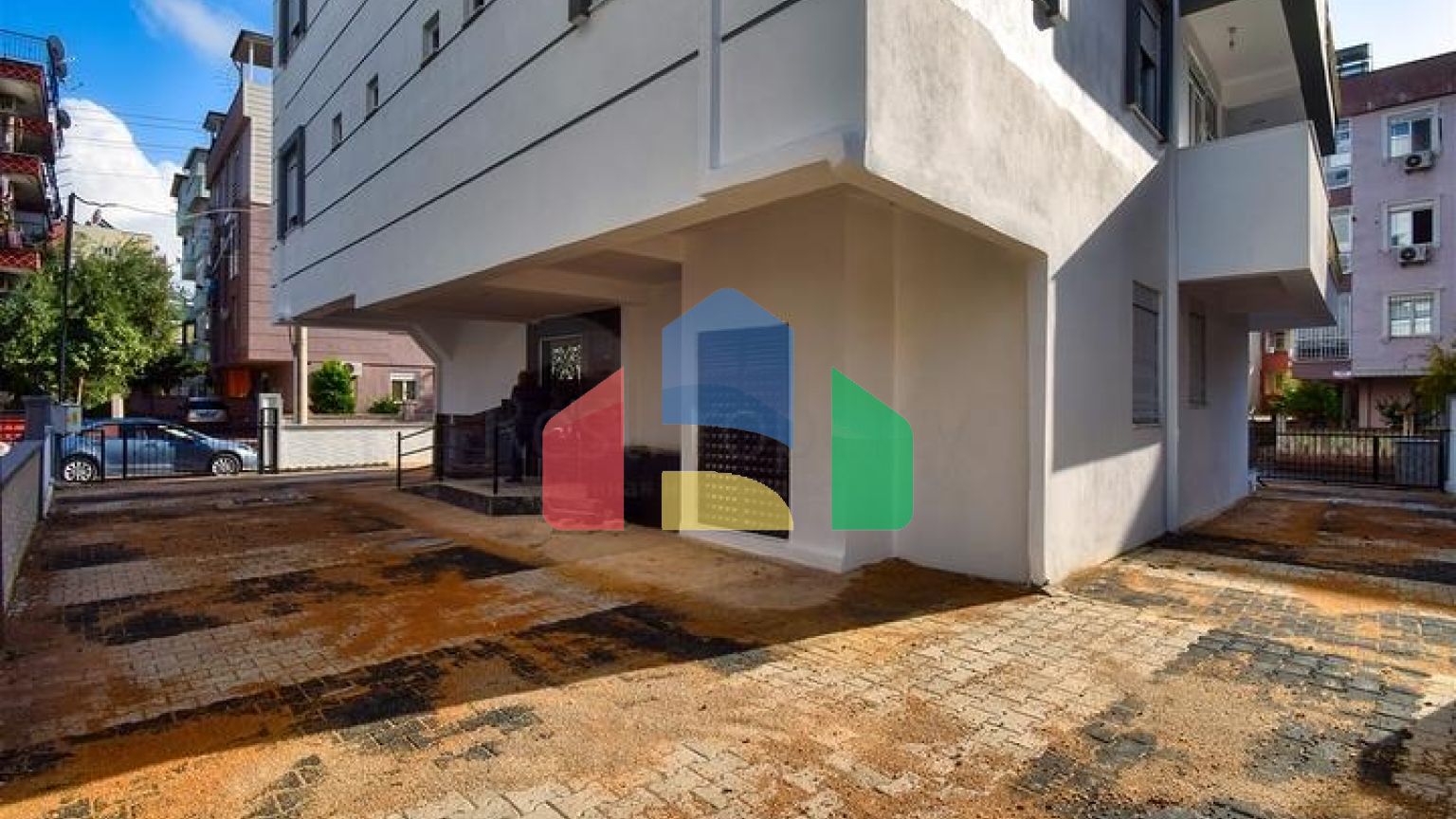 Квартиры планировки 2+1 в центре города Анталия