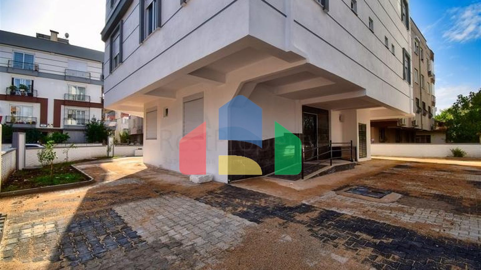 Квартиры планировки 2+1 в центре города Анталия