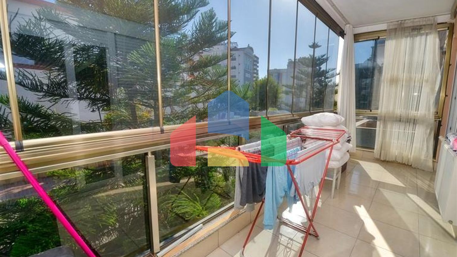 Квартира планування 3 + 1 в мікрорайоні Кизилтопрак - Анталія