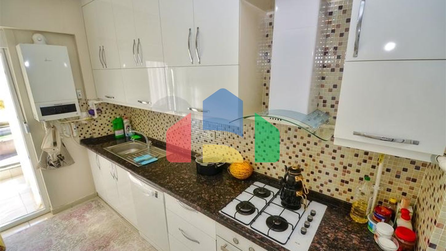 Квартира планування 3 + 1 в мікрорайоні Кизилтопрак - Анталія