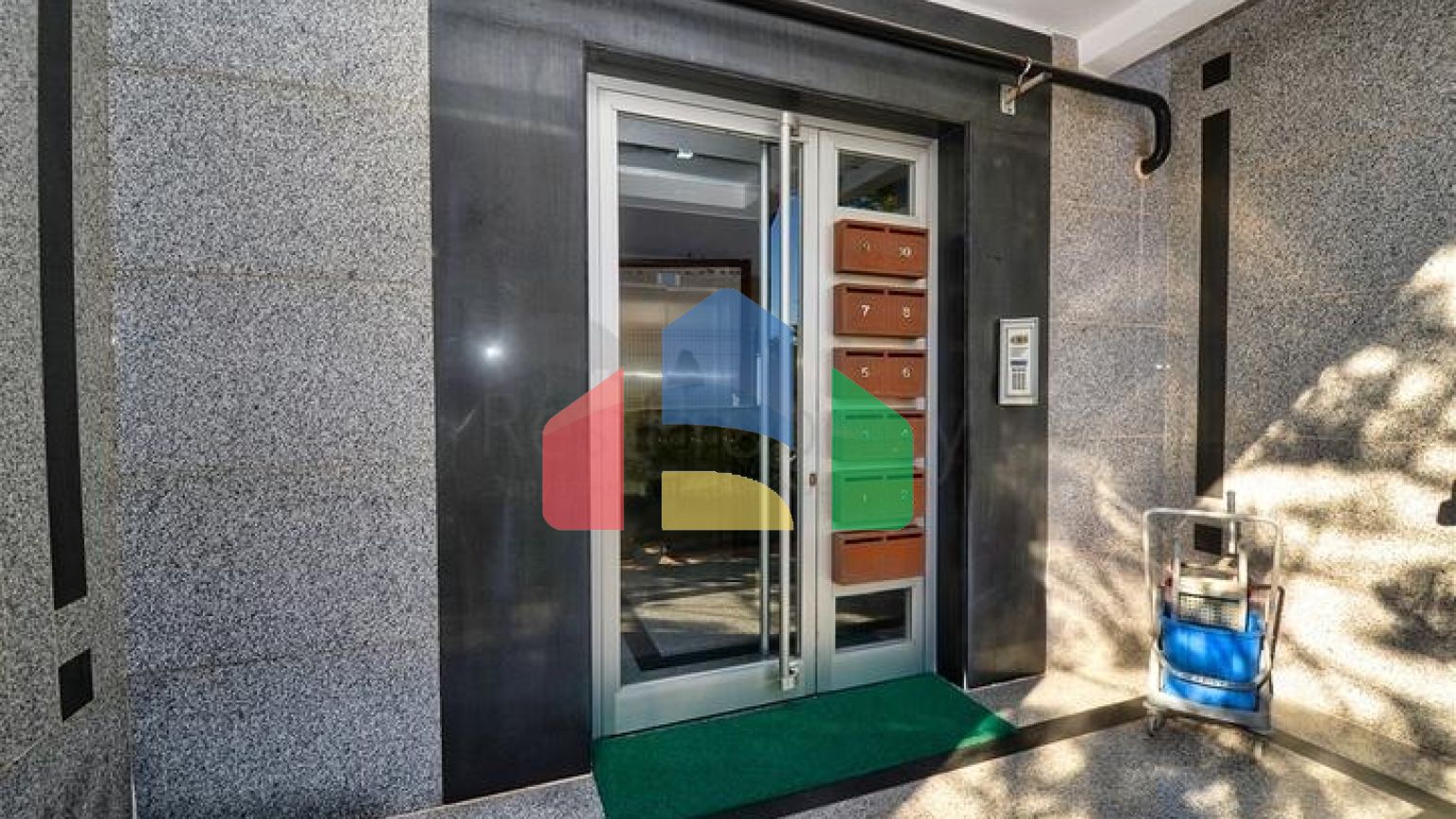 Квартира планування 3 + 1 в мікрорайоні Кизилтопрак - Анталія