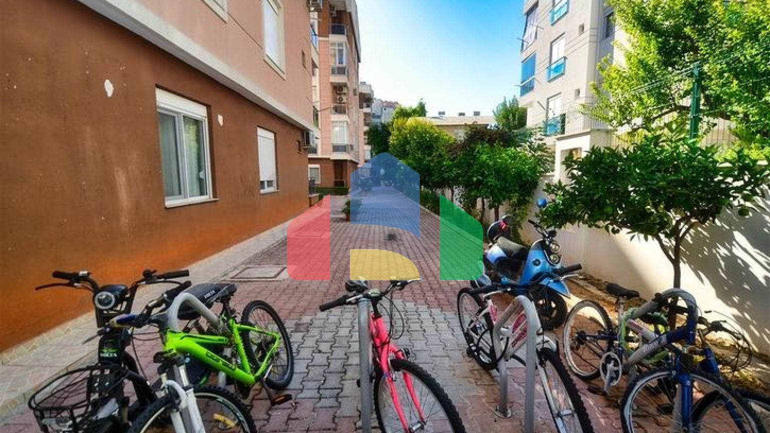 Квартира планування 3 + 1 в мікрорайоні Кизилтопрак - Анталія