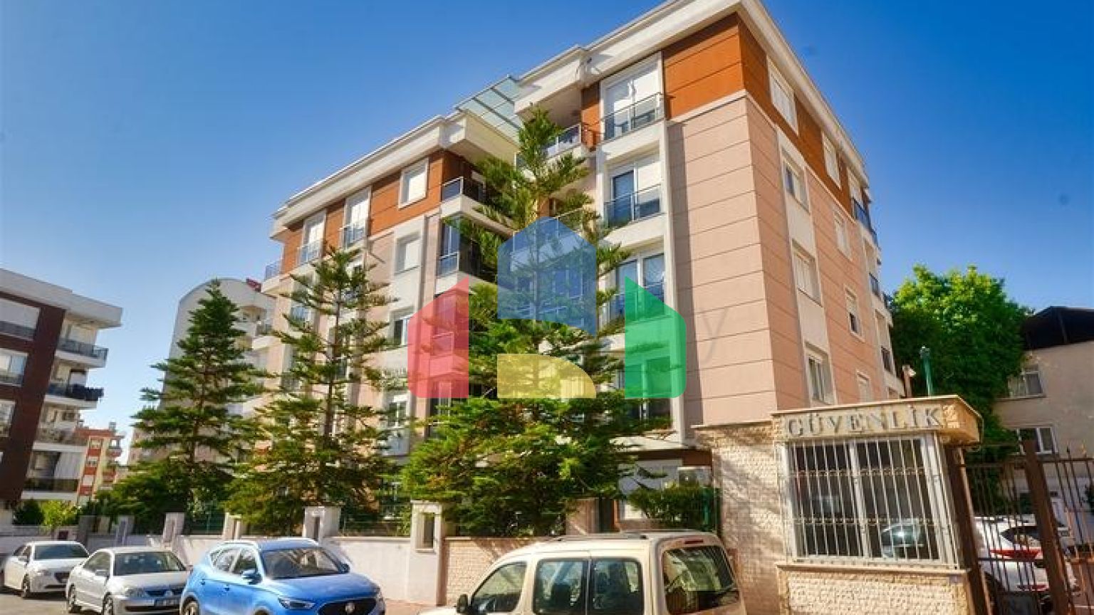 Квартира планування 3 + 1 в мікрорайоні Кизилтопрак - Анталія