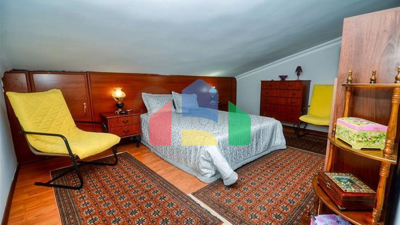 Квартира планування 4 + 1 дуплекс в центрі міста Анталія