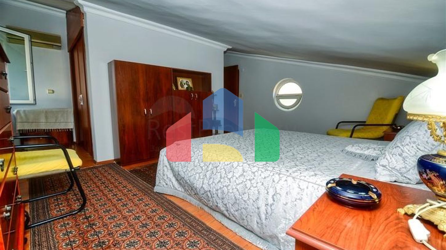 Квартира планування 4 + 1 дуплекс в центрі міста Анталія