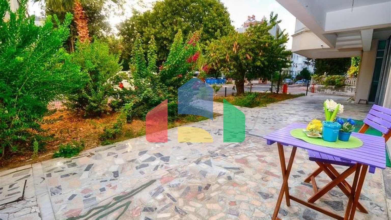 Квартира планування 4 + 1 дуплекс в центрі міста Анталія