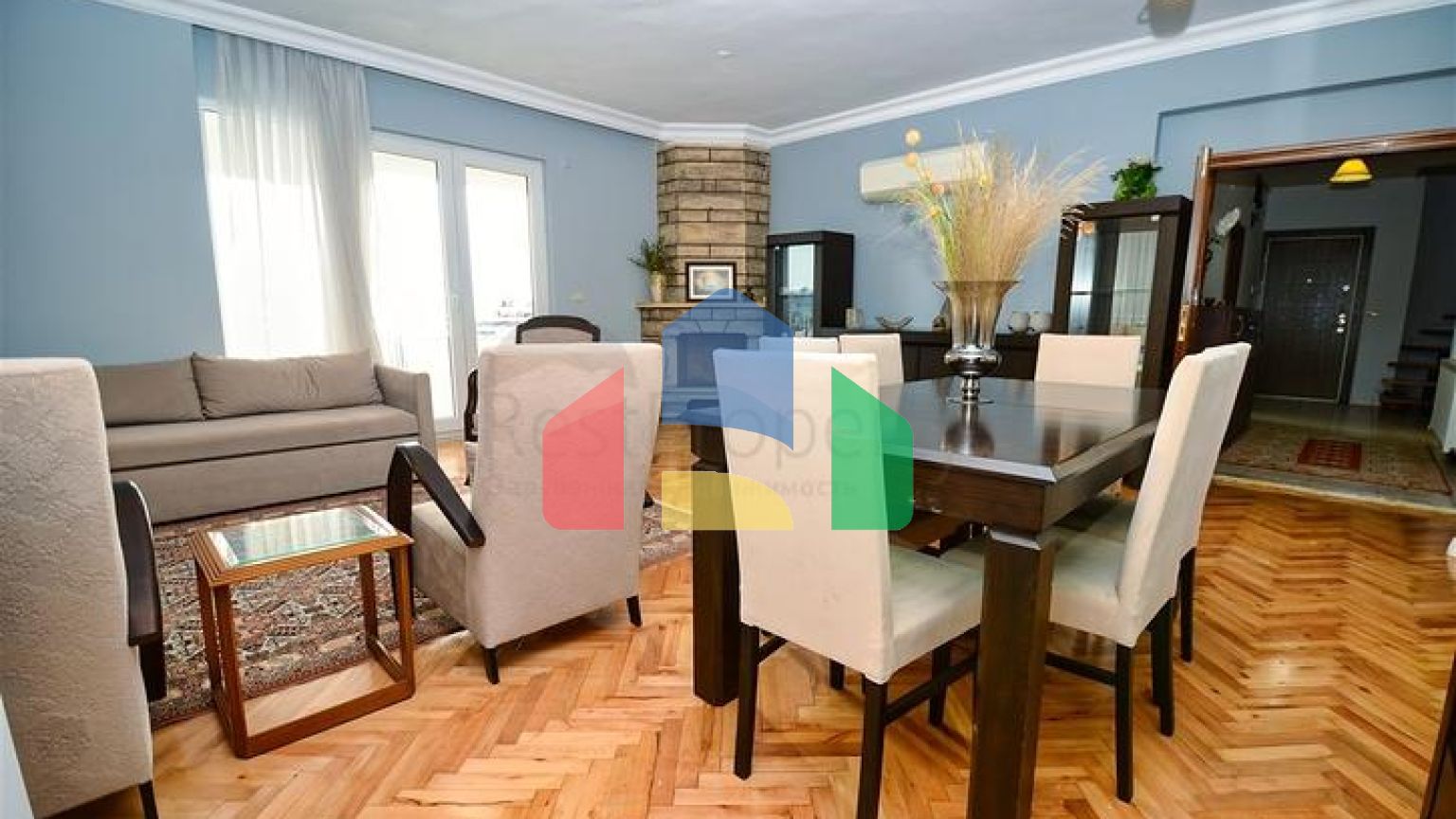 Квартира планування 4 + 1 дуплекс в центрі міста Анталія