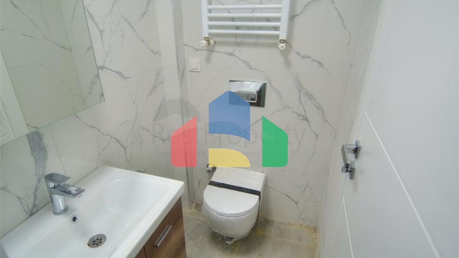 Квартири планування 2 + 1, 3 + 1 і 3+2 в центрі міста Анталія