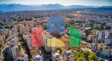 Нова комплексна будівля в центрі міста Анталії