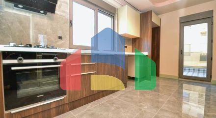 Квартира планування 2 + 1 в центрі міста Анталія