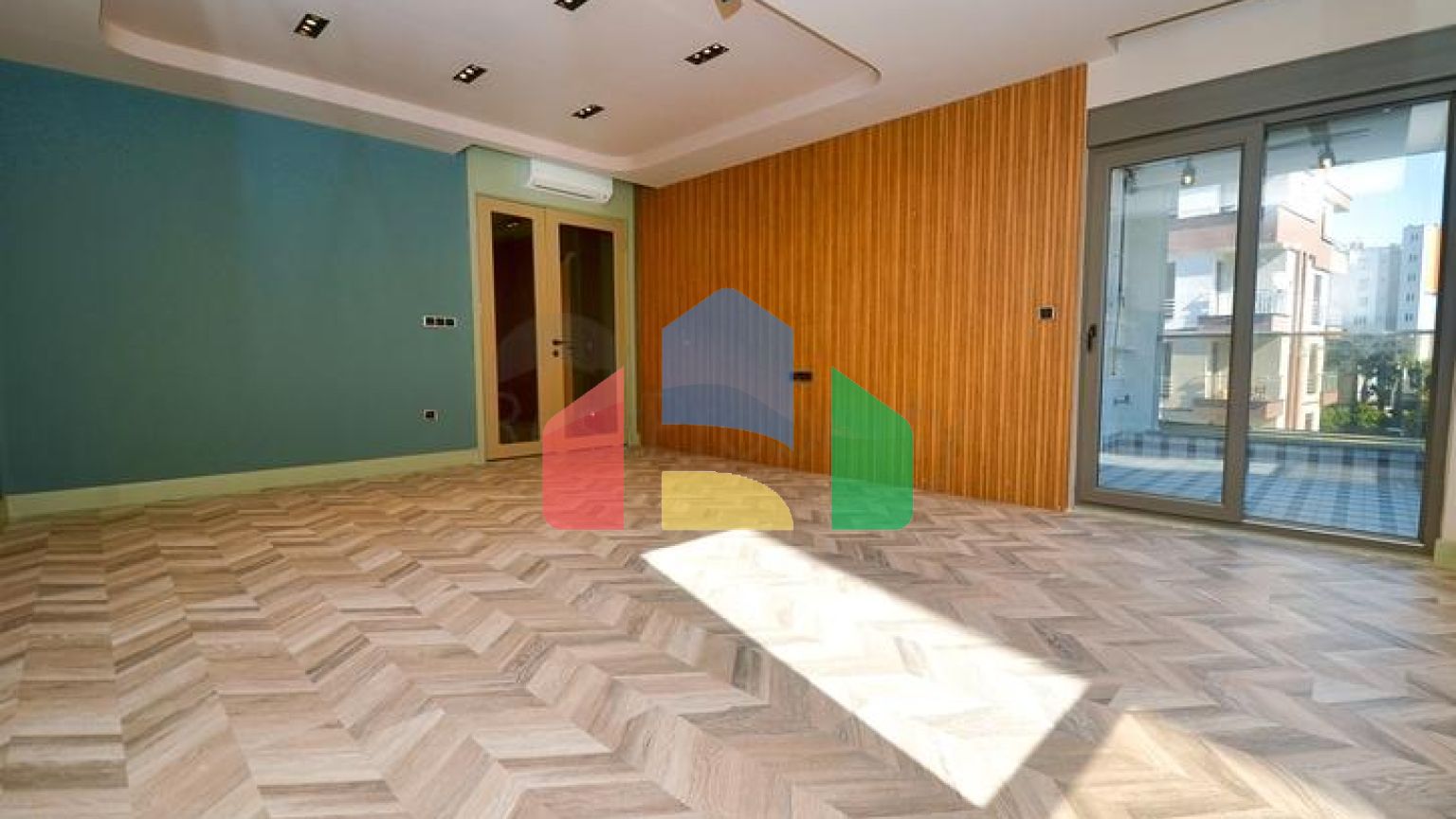 Квартира планування 2 + 1 в центрі міста Анталія