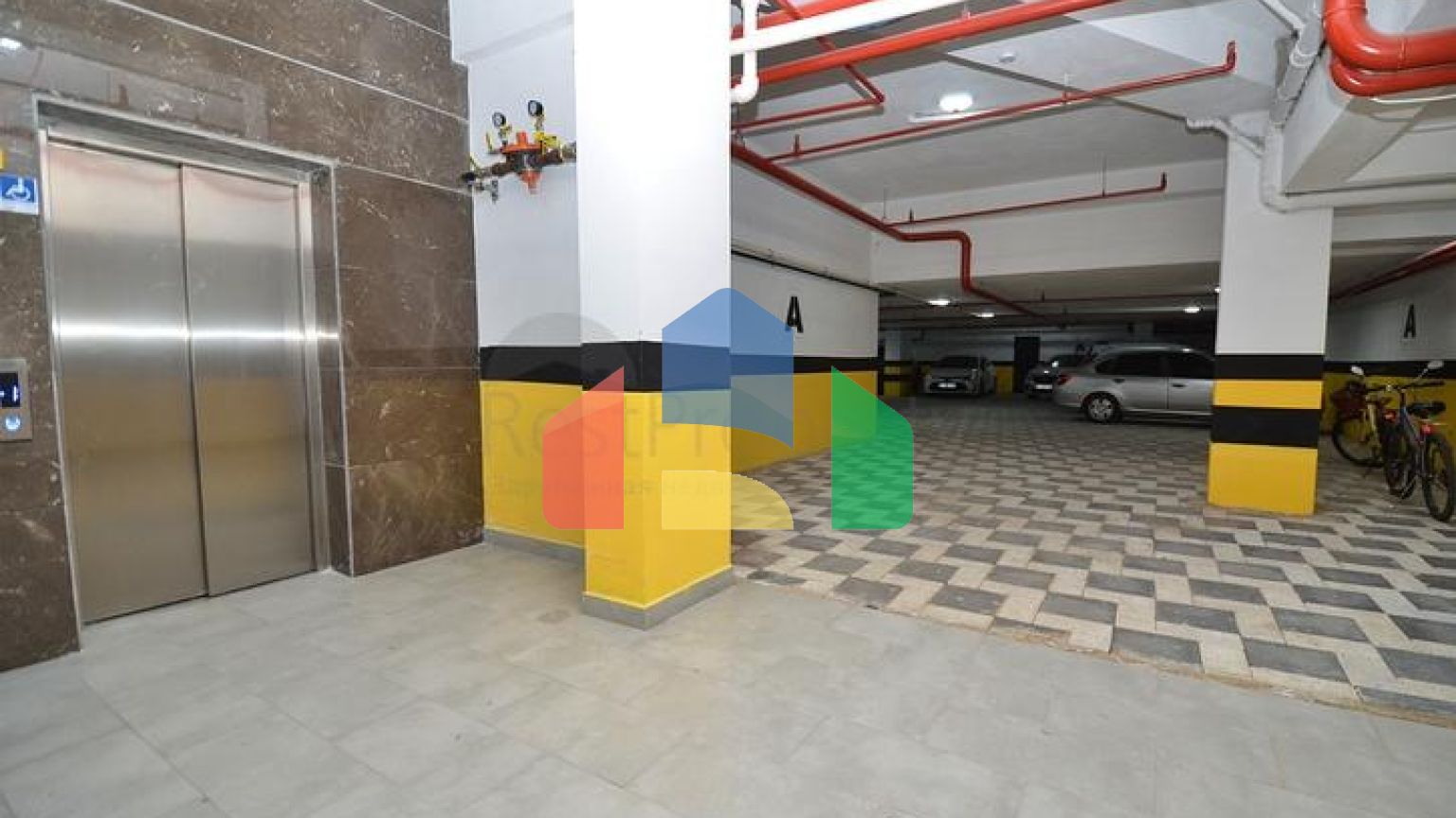 Квартира планування 2 + 1 в центрі міста Анталія