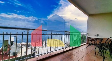 Квартира планировки 3+1 в центре города Анталия