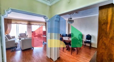 Квартира планировки 3+1 в центре города Анталия