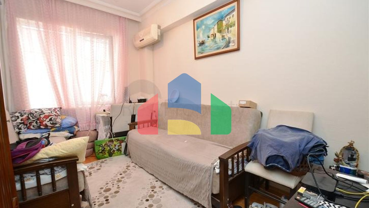 Квартира планування 3 + 1 в центрі міста Анталія