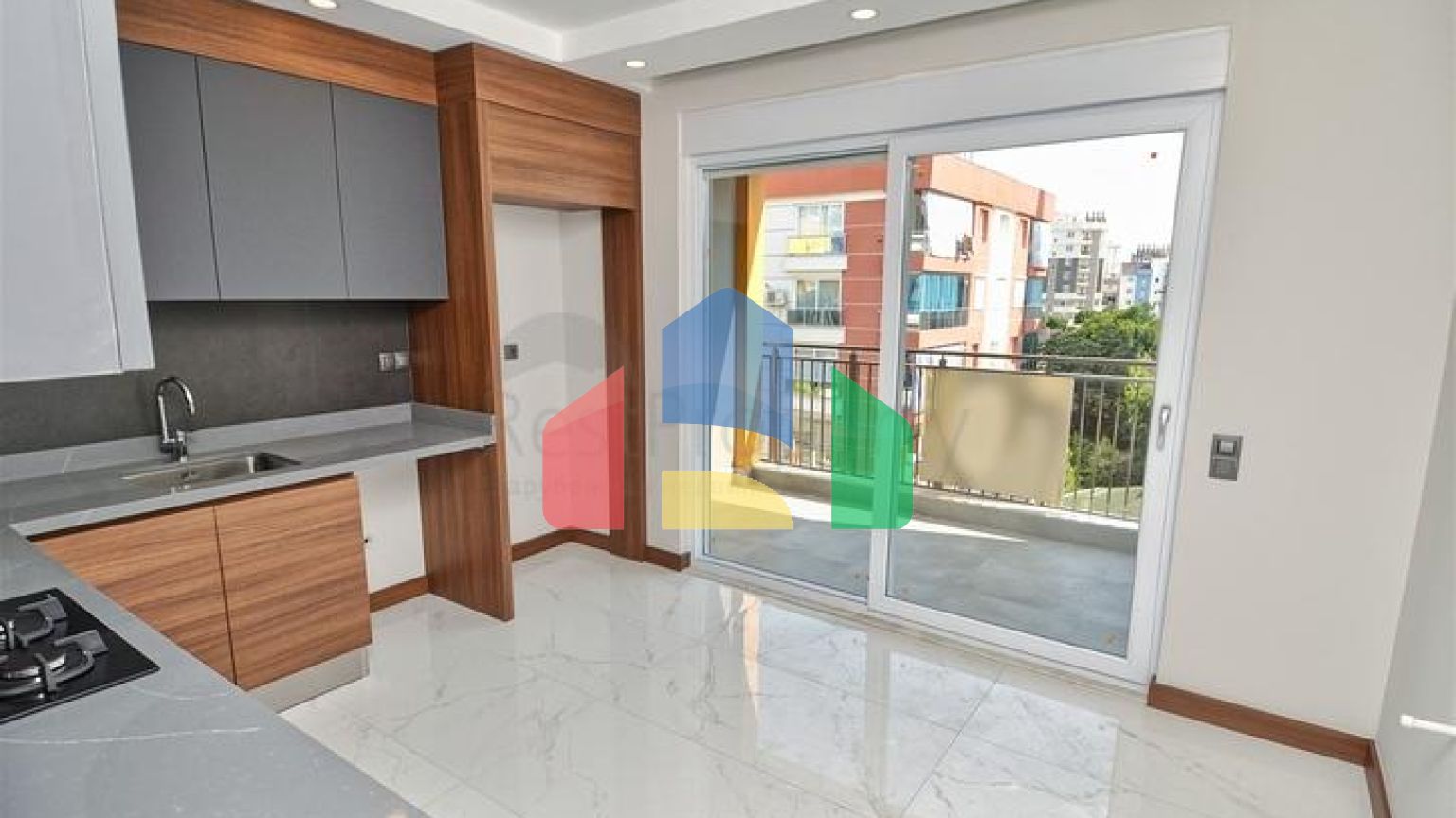 Затишні квартири 2 + 1 в центрі Анталії