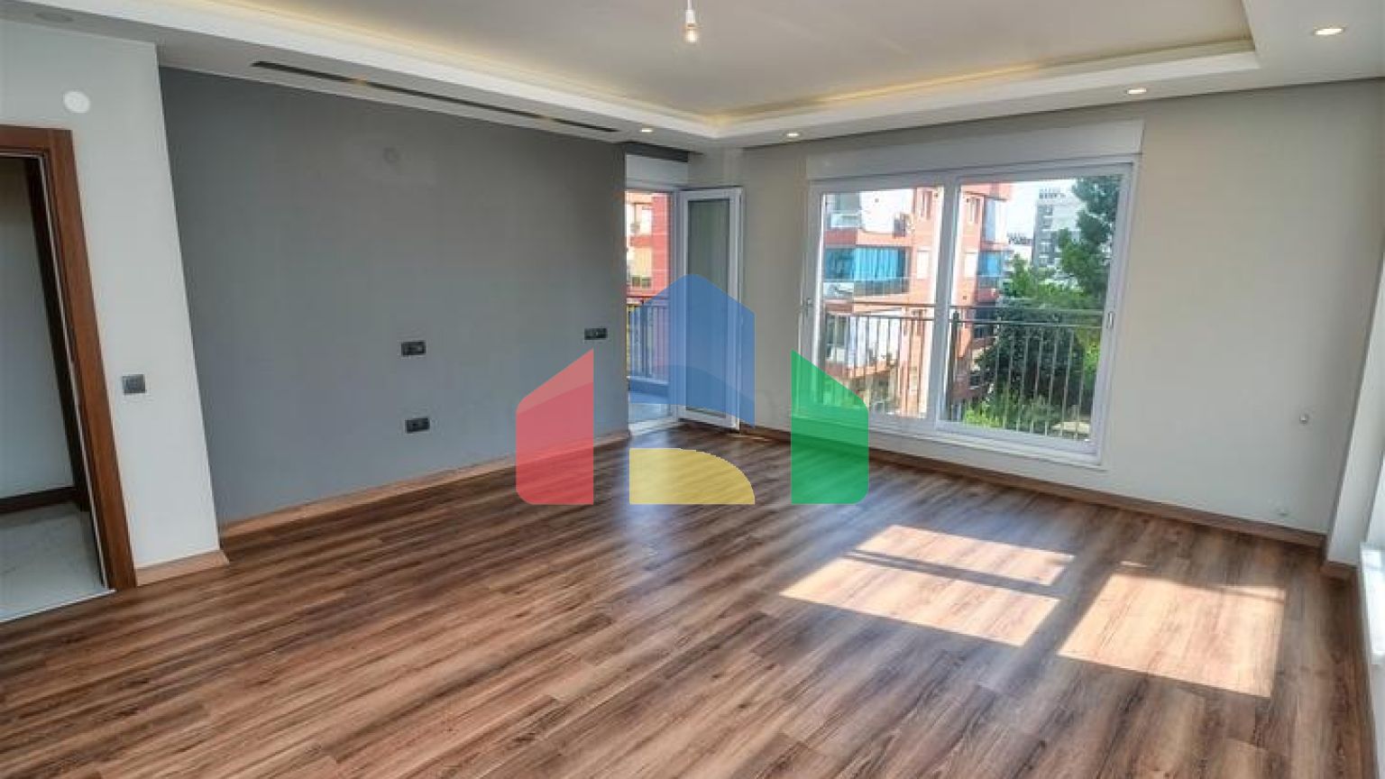 Затишні квартири 2 + 1 в центрі Анталії