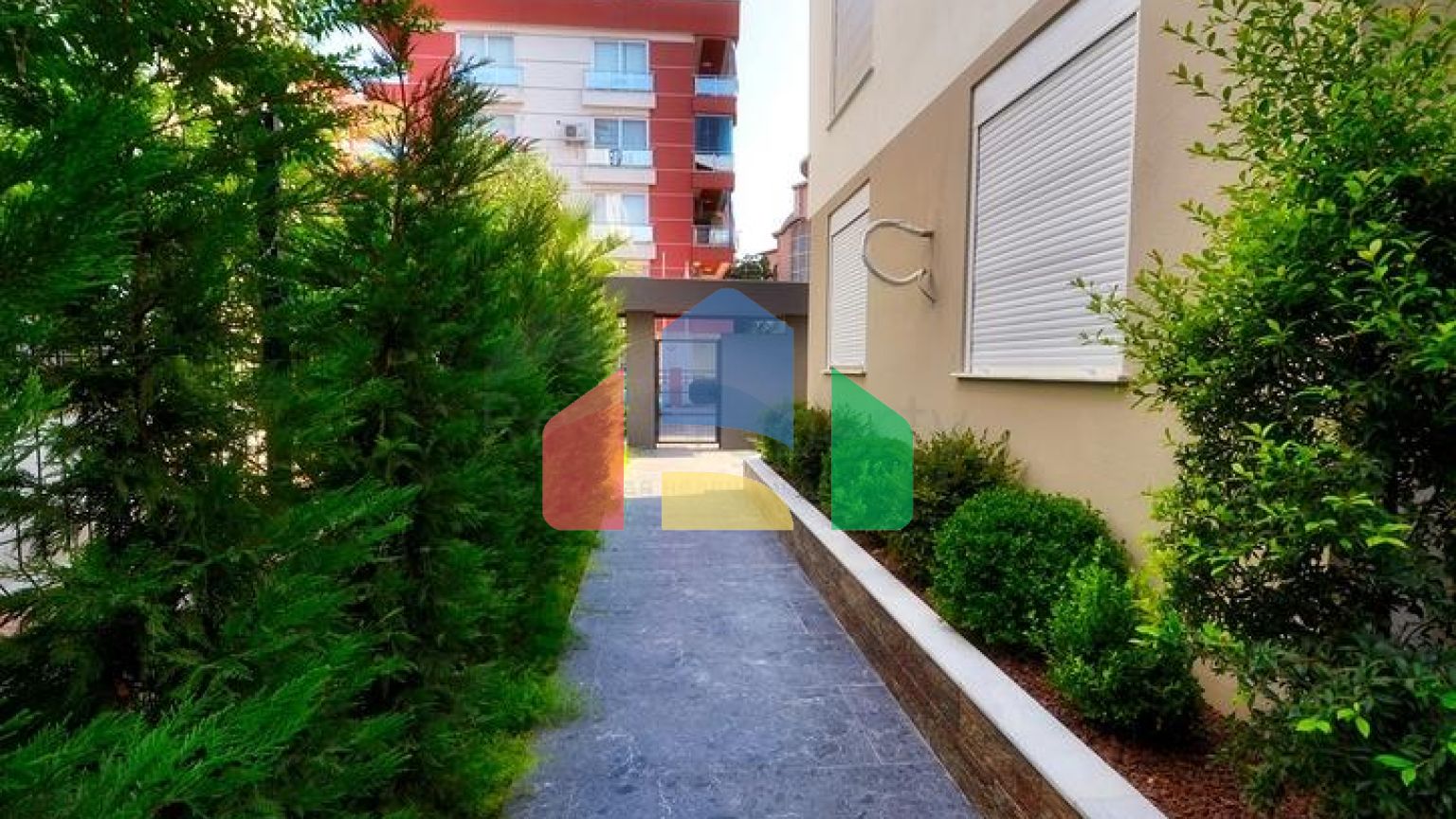 Затишні квартири 2 + 1 в центрі Анталії