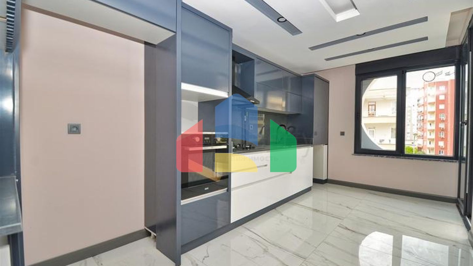 Квартиры планировки 2+1 и 3+1 в микрорайоне Ешильбахче - Анталья