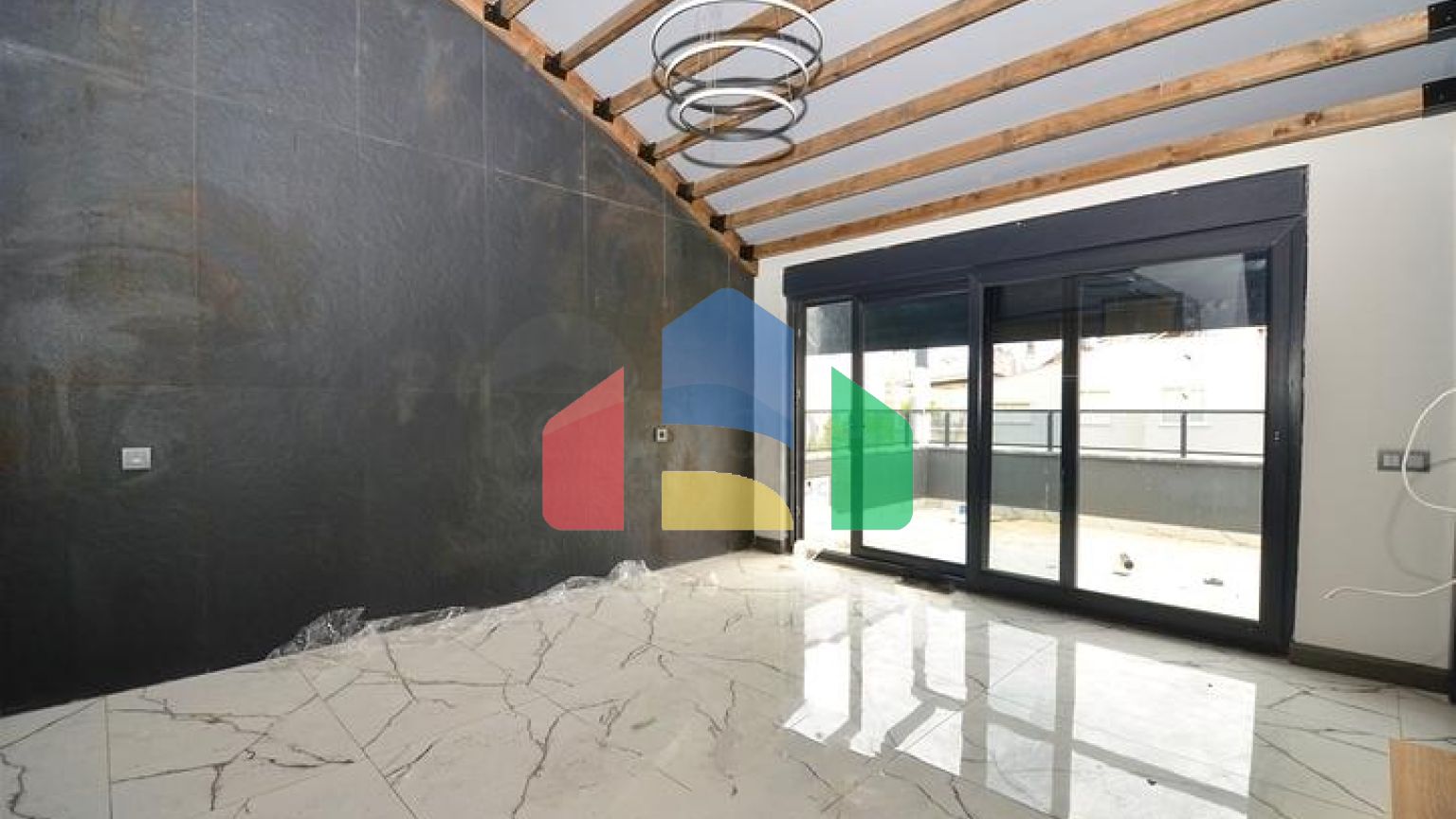 Квартиры планировки 2+1 и 3+1 в микрорайоне Ешильбахче - Анталья